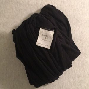 Solly Baby " The Wrap" Black - Excellent Condition